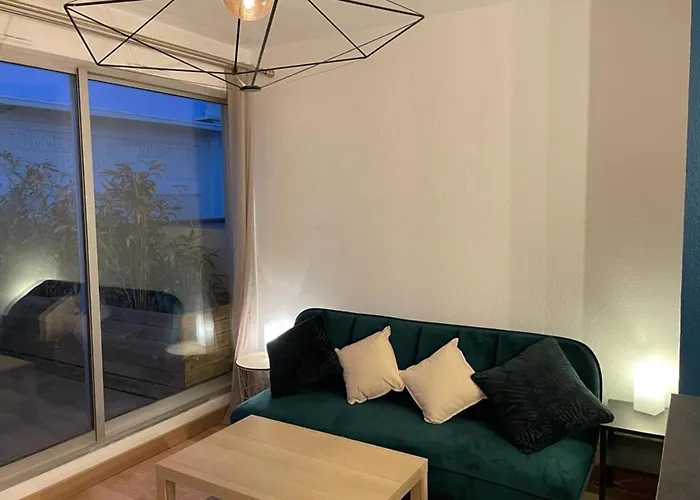 Le Cocon D'emie - Clim - Parking * نيم