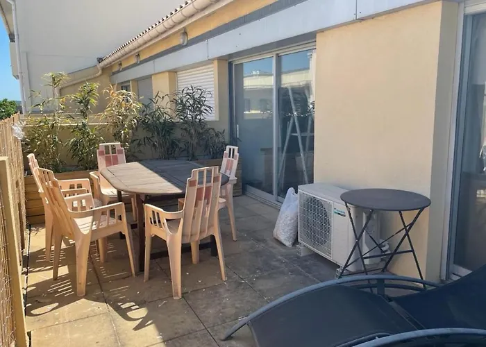 Le Cocon D'emie - Clim - Parking شقة نيم